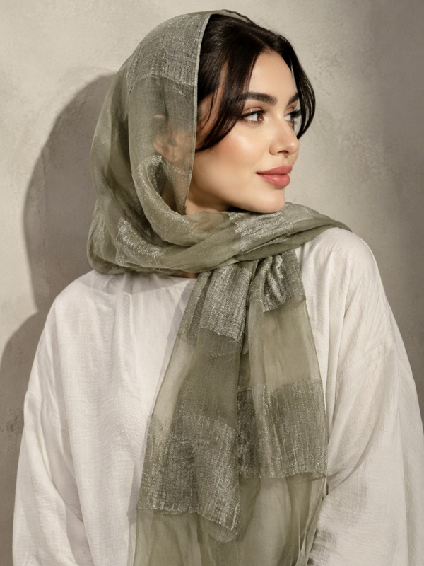شال نخی حریر شاین طرح شطرنجی لمه‌دار